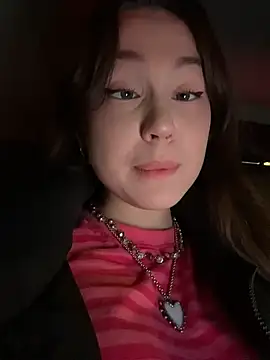 Snapshot of Peachy_Dream chatting on February 28, 4:17 pm Peachy Dream online show from February 28, 4:17 pm