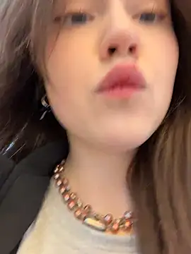 Peachy Dream online show from April 12, 4:10 pm