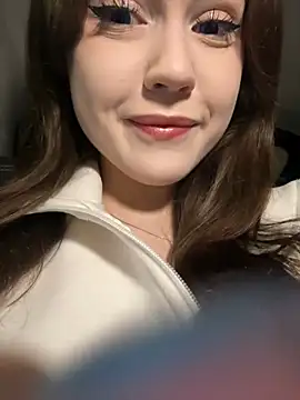 Snapshot of Peachy_Dream chatting on January 17, 9:28 pm Peachy Dream online show from January 17, 9:28 pm