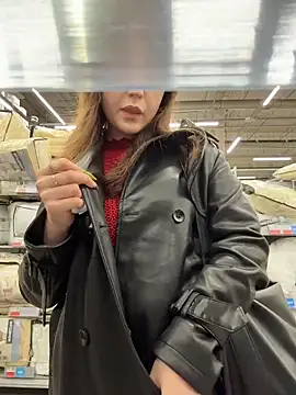 Snapshot of Peachy_Dream chatting on November 9, 6:23 pm Peachy Dream online show from November 9, 6:23 pm