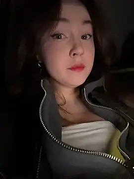 Snapshot of Peachy_Dream chatting on February 25, 6:19 pm Peachy Dream online show from February 25, 6:19 pm