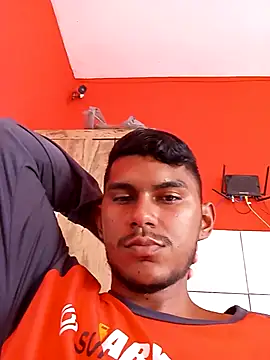 Snapshot of fudedor224 chatting on October 12, 1:34 pm fudedor224 online show from October 12, 1:34 pm