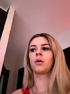 Love Bri online show from November 26, 10:15 am