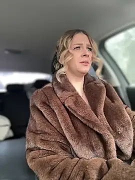 Love Bri online show from January 16, 10:30 am