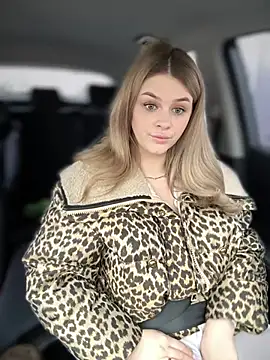 Love Bri online show from March 12, 6:18 am