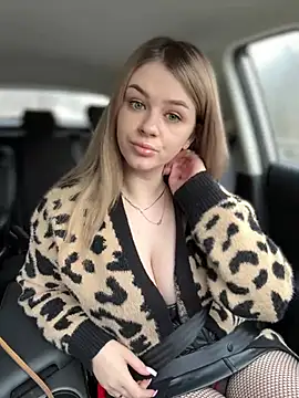 Love Bri online show from March 10, 7:11 am