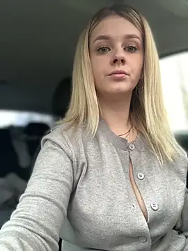 Love Bri online show from November 5, 10:07 am