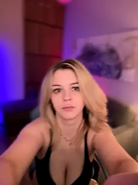 Love Bri online show from October 28, 10:36 am