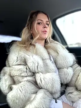 Love Bri online show from January 17, 10:19 am