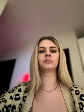 Love Bri online show from November 12, 10:08 am