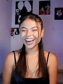 Cleo hills online show from April 8, 12:50 pm