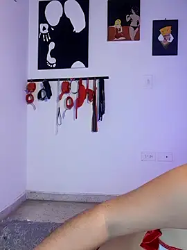 Cleo hills online show from March 28, 3:35 pm