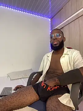 Snapshot of Jacksonking27 chatting on January 15, 12:03 am Jacksonking27 online show from January 15, 12:03 am