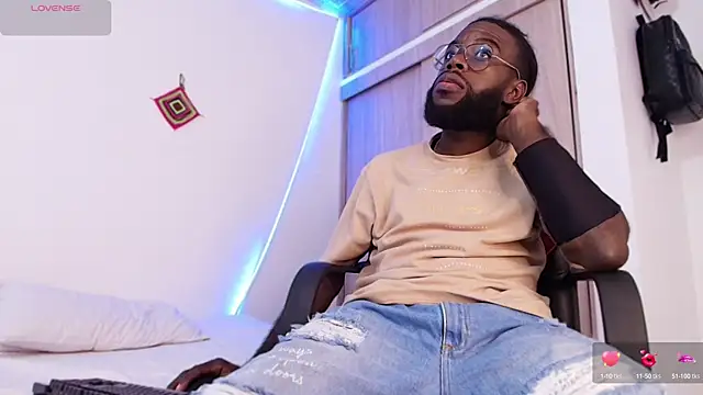 Jacksonking27 online show from February 18, 10:58 pm