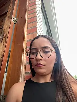 Penelope-Hot online show from April 10, 9:00 pm