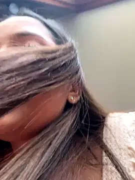 Penelope-Hot online show from November 27, 9:15 pm