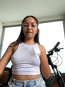 Penelope-Hot online show from September 24, 9:10 pm