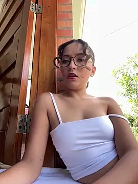 Snapshot of Penelope-Hot chatting on June 17, 8:19 pm Penelope-Hot online show from June 17, 8:19 pm