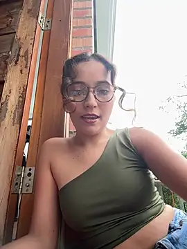 Penelope-Hot online show from April 14, 9:20 pm