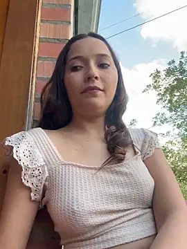 Penelope-Hot online show from November 3, 9:07 pm