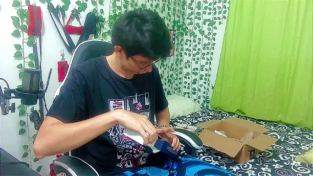 Andy gray online show from December 4, 11:59 pm