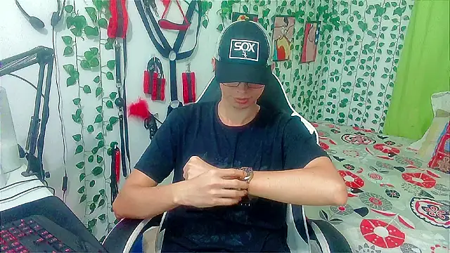 Andy gray online show from February 6, 12:34 pm