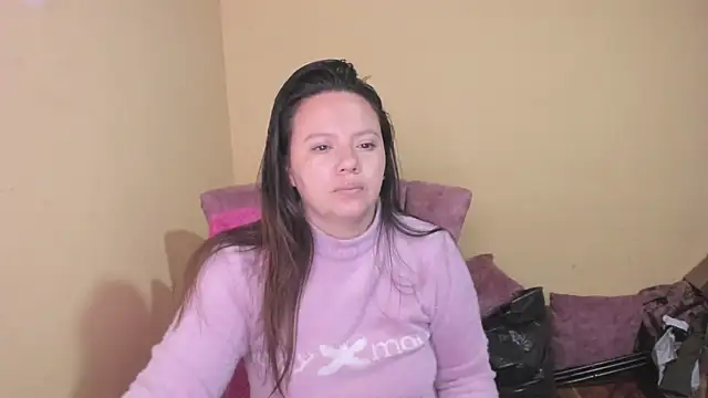 lauraguzman online show from July 1, 5:30 am