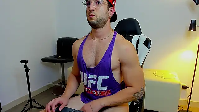 dafboy1 online show from November 23, 5:12 pm