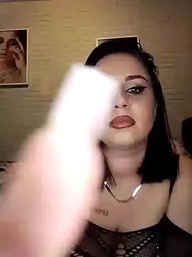 AdelinaJude online show from December 6, 8:56 pm