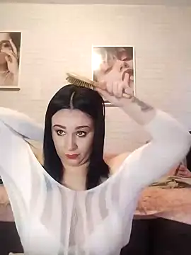 AdelinaJude online show from January 19, 11:34 am