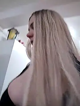 AdelinaJude online show from March 14, 8:37 pm