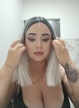 AdelinaJude online show from October 3, 8:32 pm