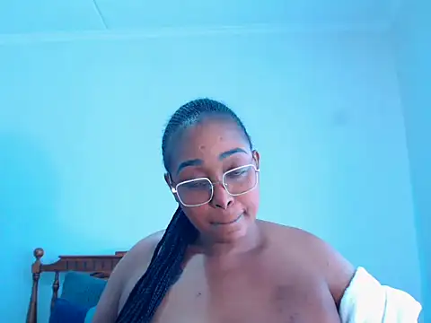 Snapshot of SWEETMELONSXX chatting on October 23, 12:59 pm SWEETMELONSXX online show from October 23, 12:59 pm
