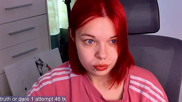 ValBae online show from June 30, 8:14 am