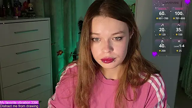 ValBae online show from October 13, 7:48 pm