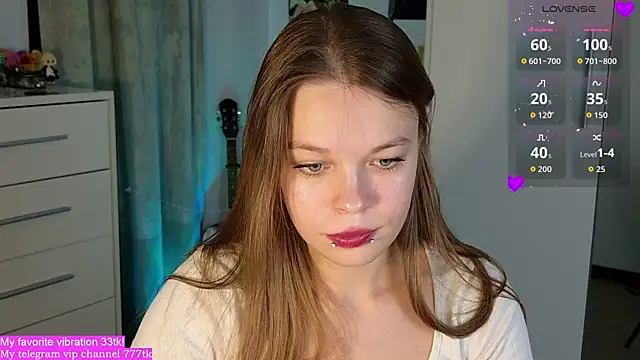 ValBae online show from September 13, 7:14 pm