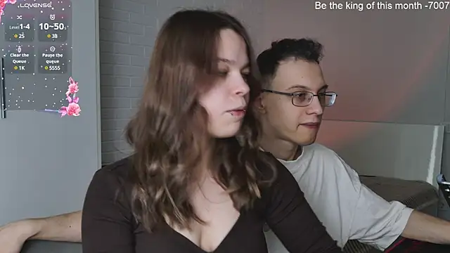 ValBae online show from March 21, 10:17 am