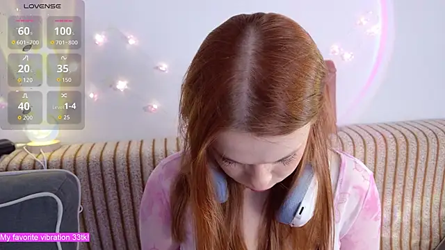 ValBae online show from November 20, 8:53 pm