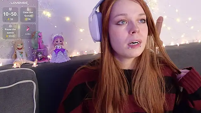 ValBae online show from January 10, 9:10 pm