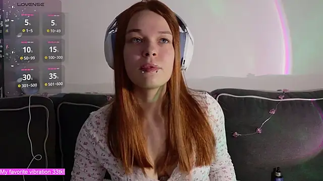 ValBae online show from November 16, 9:41 pm