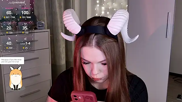 ValBae online show from February 21, 9:50 pm