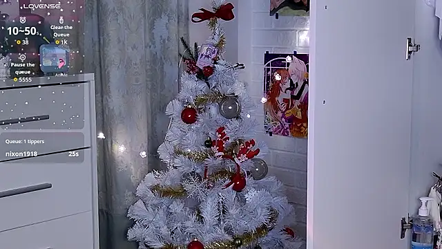 ValBae online show from February 15, 10:52 pm