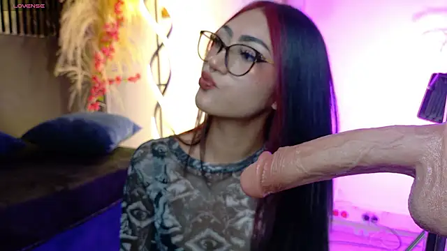 miluv19 online show from February 10, 7:24 pm