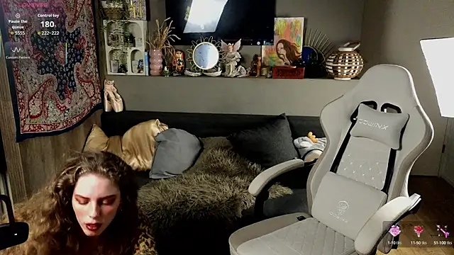 AyreenMoore online show from September 22, 8:48 pm