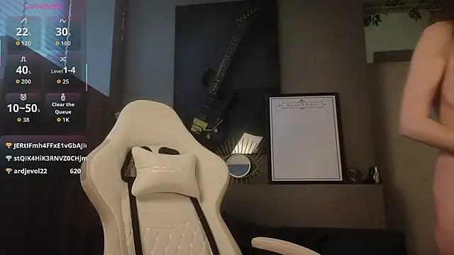 AyreenMoore online show from March 6, 3:07 pm