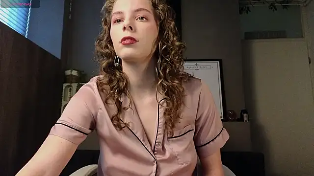 AyreenMoore online show from February 8, 2:04 pm