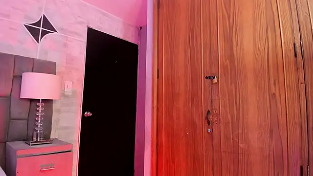 Snapshot of ailynBlaze chatting on November 17, 10:03 pm ailynBlaze online show from November 17, 10:03 pm