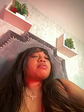 Snapshot of ailynBlaze chatting on February 18, 2:49 am ailynBlaze online show from February 18, 2:49 am