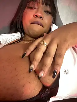 Snapshot of ailynBlaze chatting on February 19, 2:44 pm ailynBlaze online show from February 19, 2:44 pm