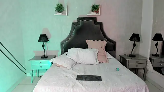 Snapshot of ailynBlaze chatting on March 21, 1:56 am ailynBlaze online show from March 21, 1:56 am